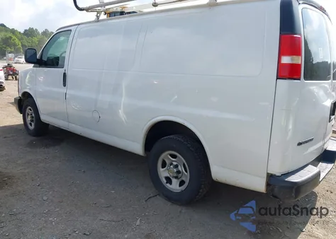 2005 Chevrolet Express from USA, damaged, VIN 1GCFG15X351177337